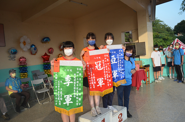 點選作品以查看原圖