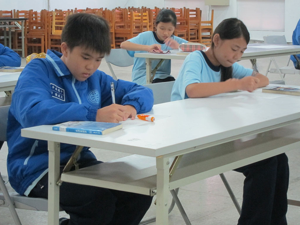 點選作品以查看原圖
