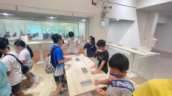 點選作品以查看原圖